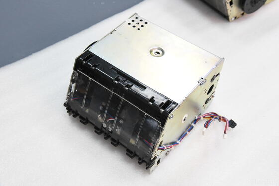 Nowe części do bankomatu Diebold 1750291701 Części do bankomatu Diebold Nixdorf DN200/250/450 Przechowywanie szpuli ESC RM4 RM3